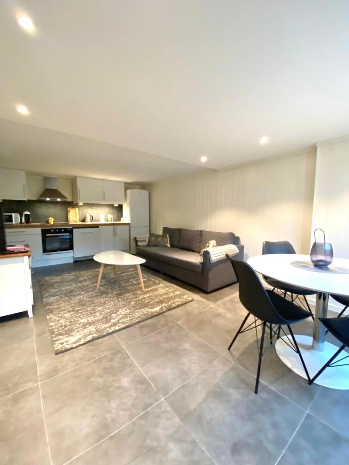 פורסגרון Modern Apartment With Pool & Sauna מראה חיצוני תמונה